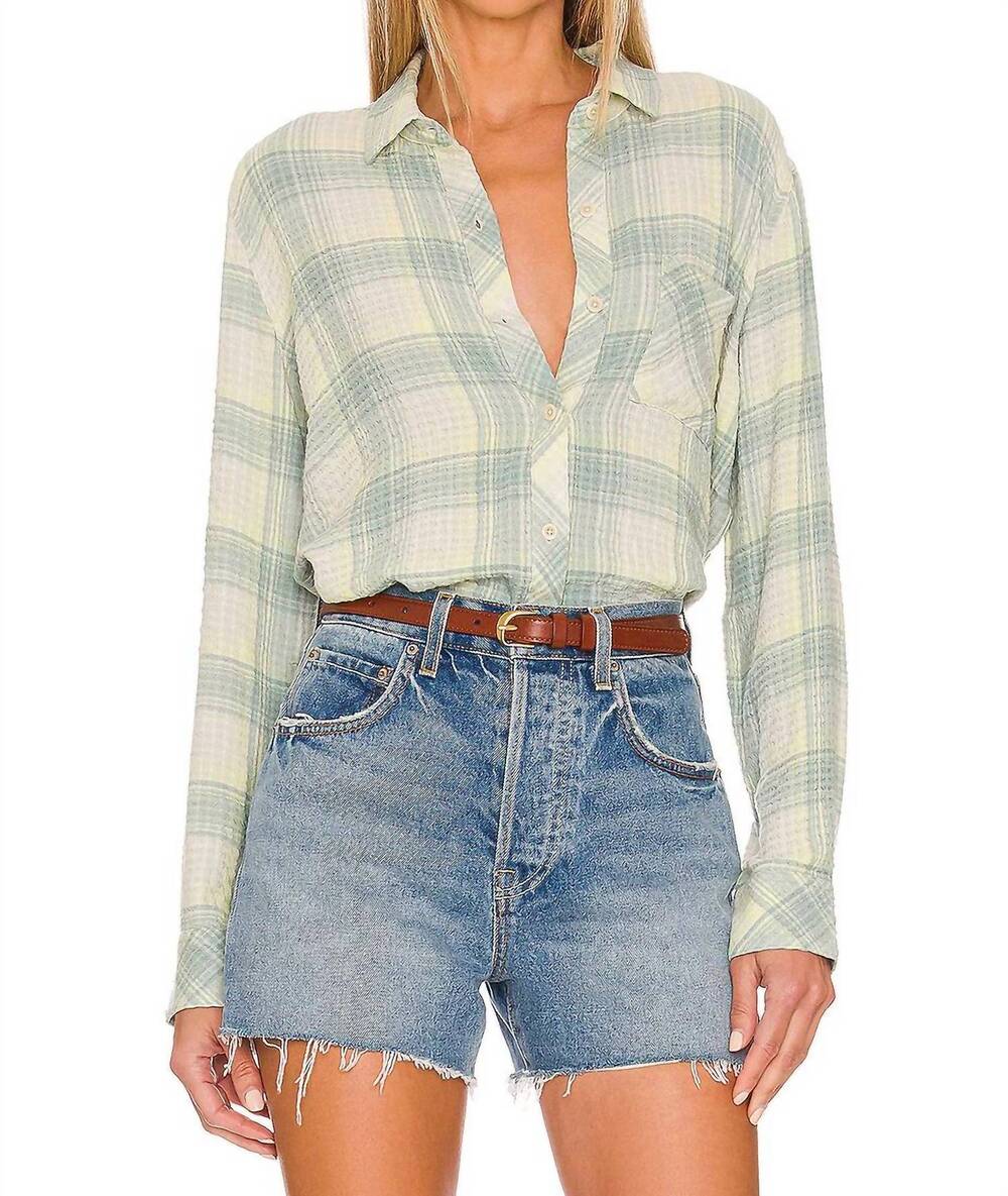 NEW RAILS brady button down shirt in sage lemon